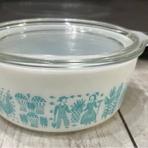 Vintage Pyrex 472 Turquoise White Amish Butterprint Casserole Dish 1 1/2 Qt Lid
